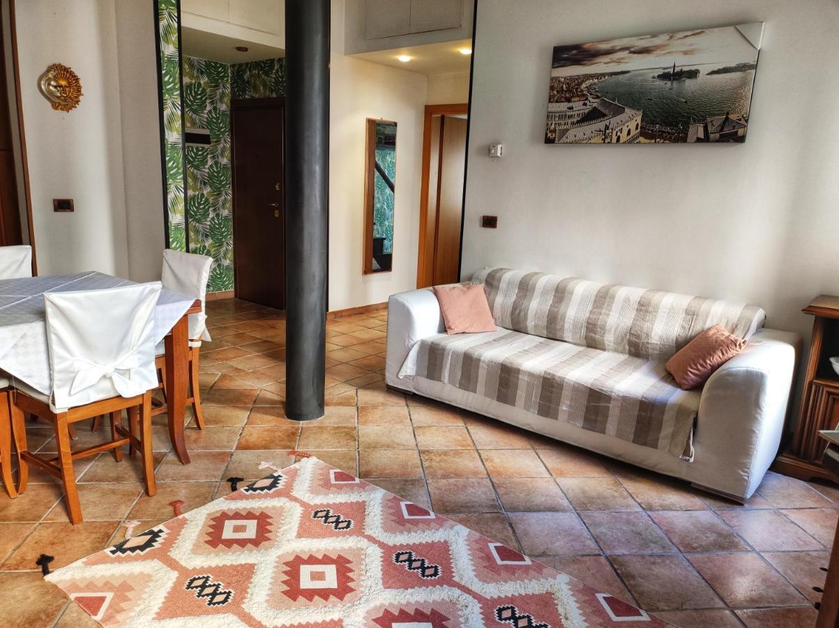 Sarika House Apartment Mestre Ngoại thất bức ảnh